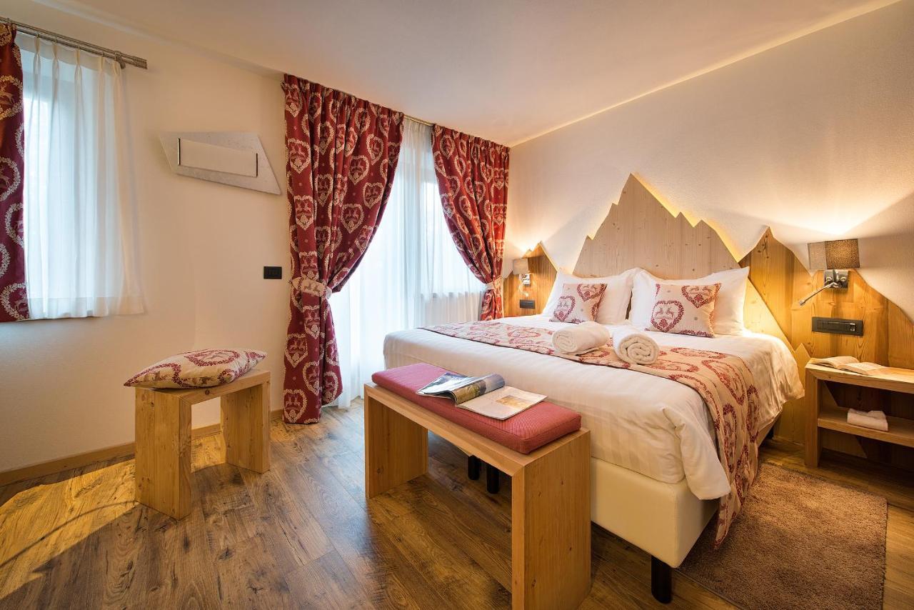 Hotel Bucaneve Ливиньо Экстерьер фото