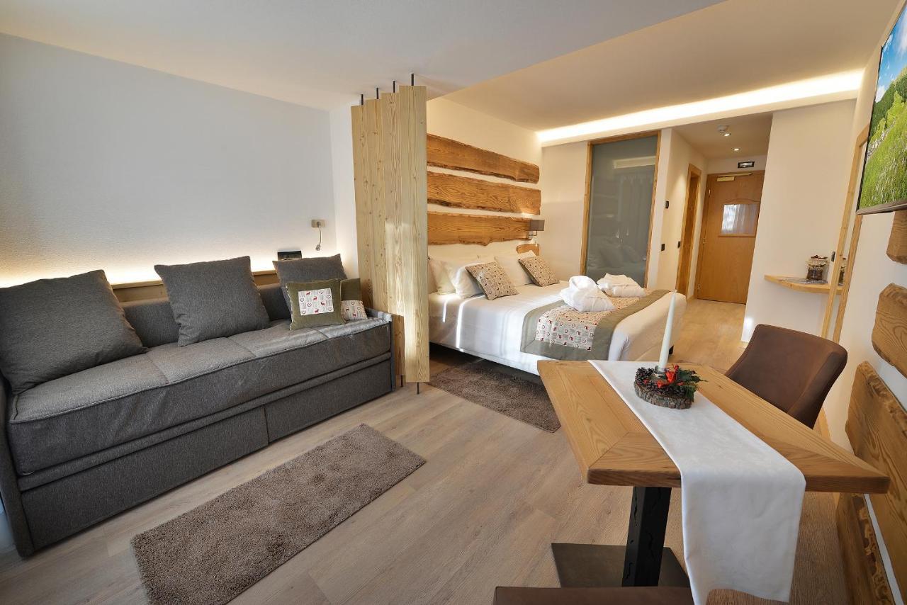 Hotel Bucaneve Ливиньо Экстерьер фото