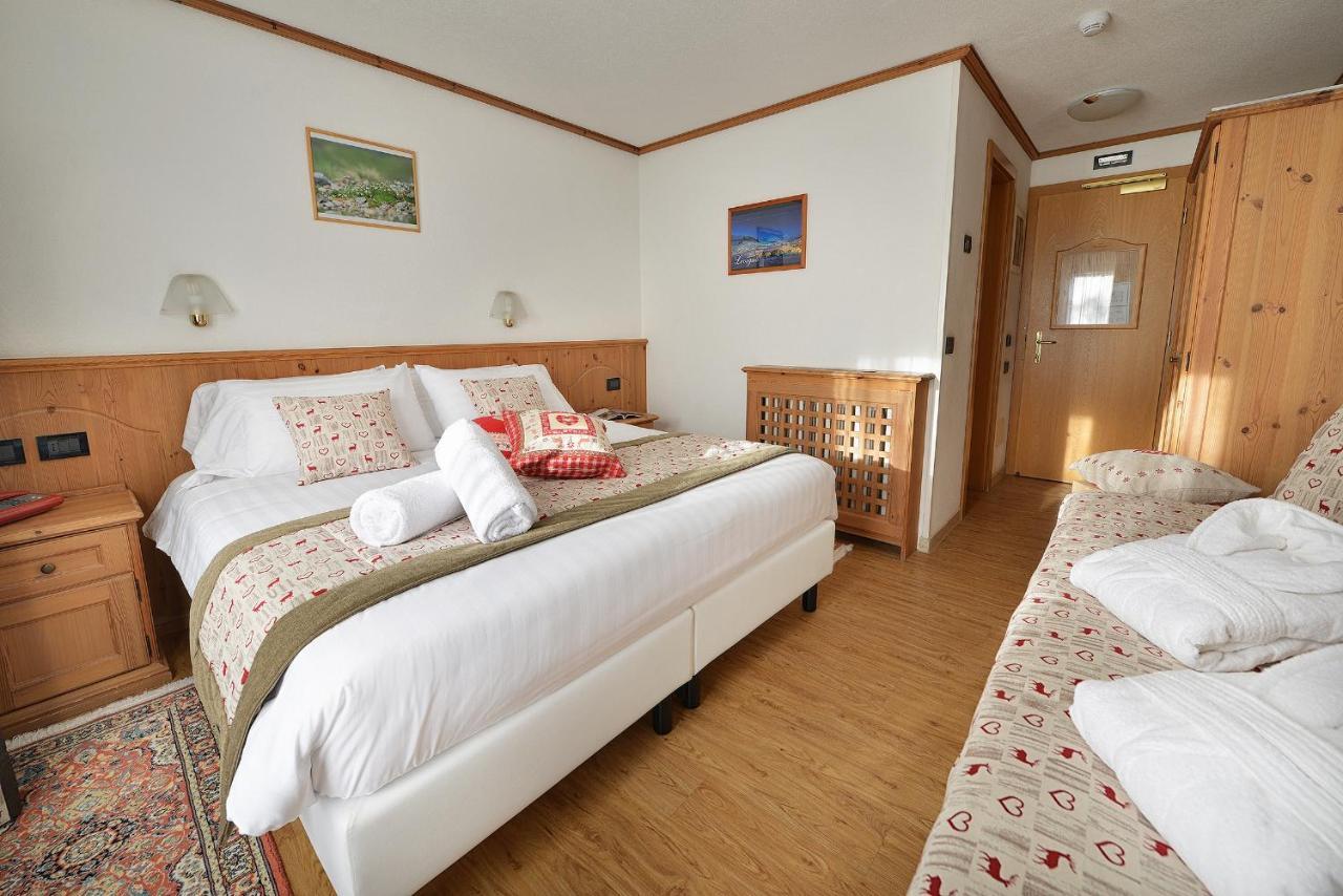 Hotel Bucaneve Ливиньо Экстерьер фото