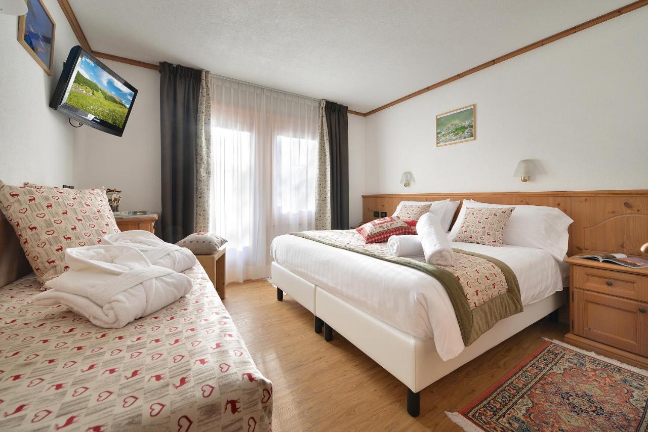Hotel Bucaneve Ливиньо Экстерьер фото