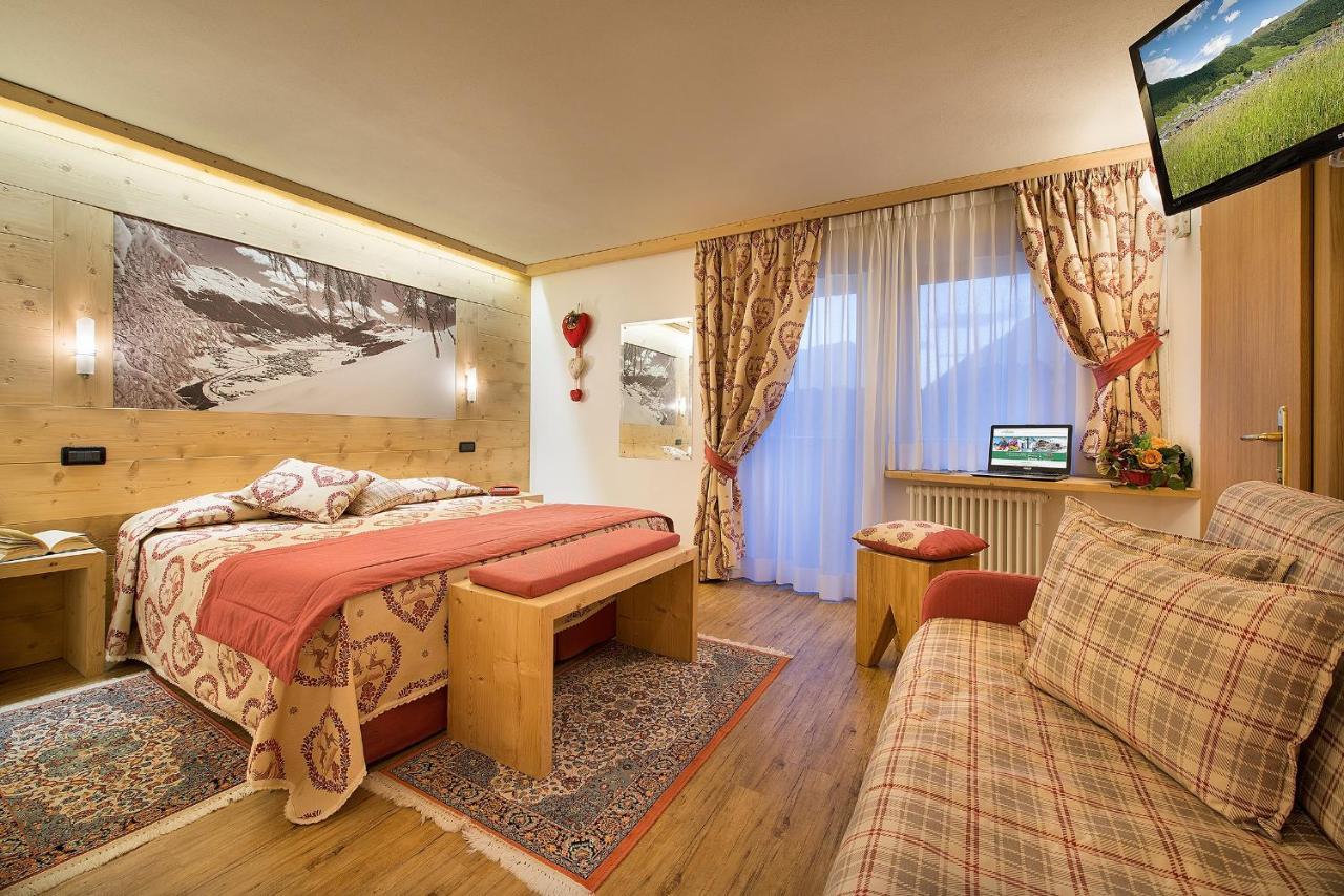 Hotel Bucaneve Ливиньо Экстерьер фото