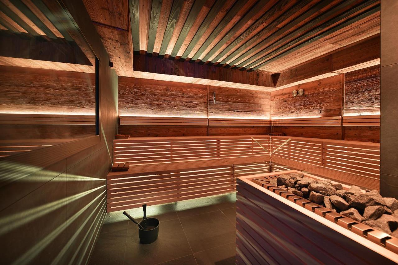 Hotel Bucaneve Ливиньо Экстерьер фото