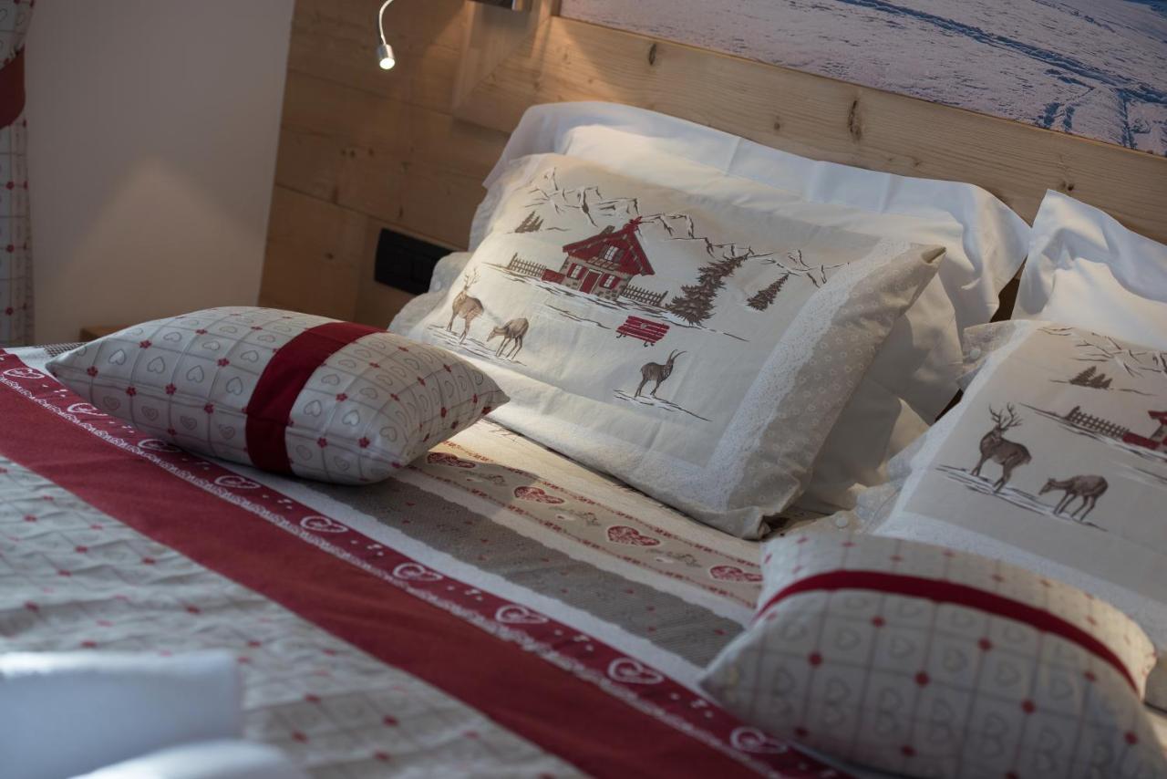 Hotel Bucaneve Ливиньо Экстерьер фото
