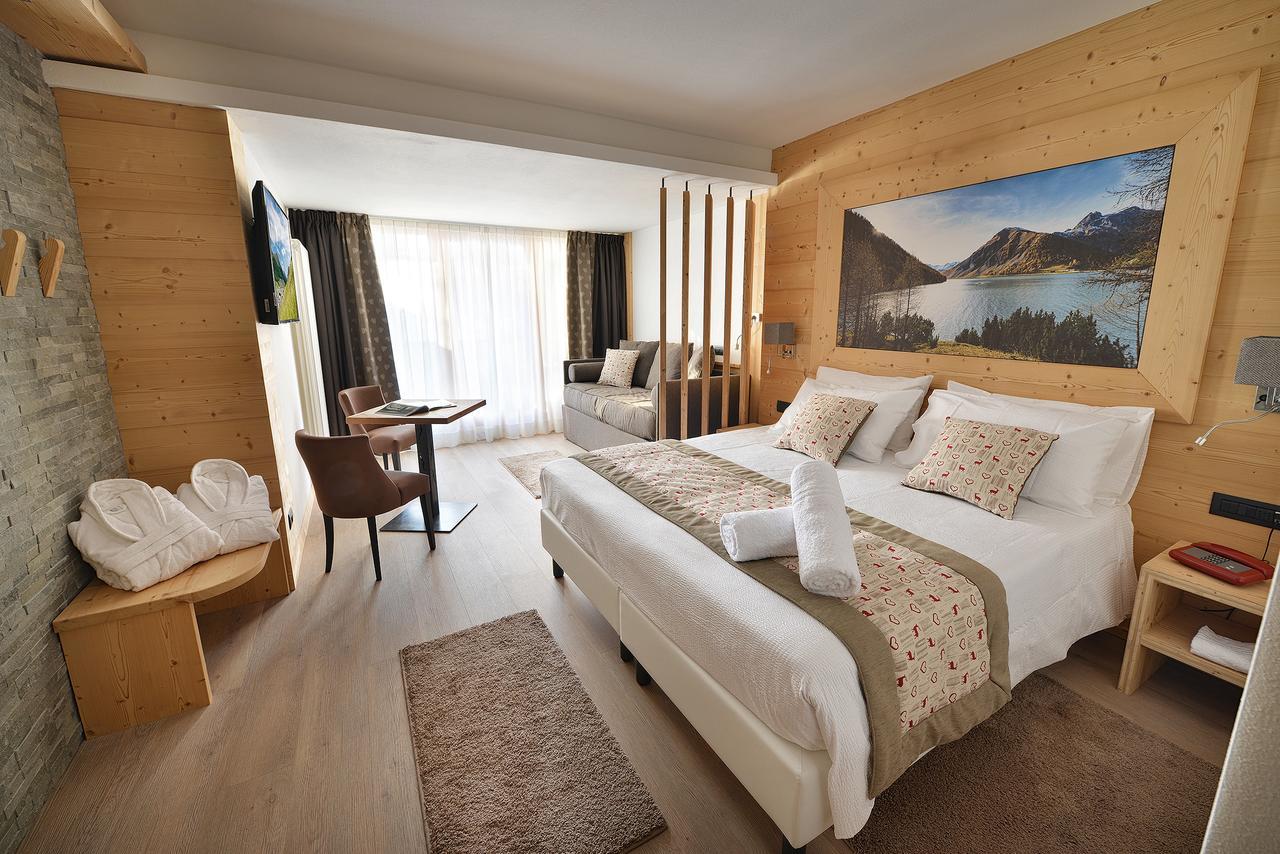Hotel Bucaneve Ливиньо Экстерьер фото