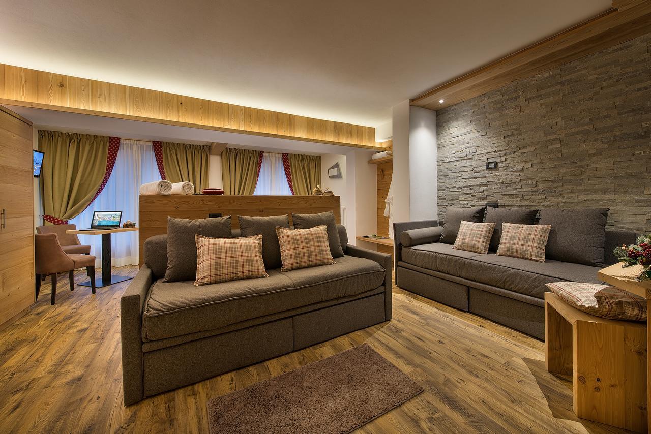 Hotel Bucaneve Ливиньо Экстерьер фото